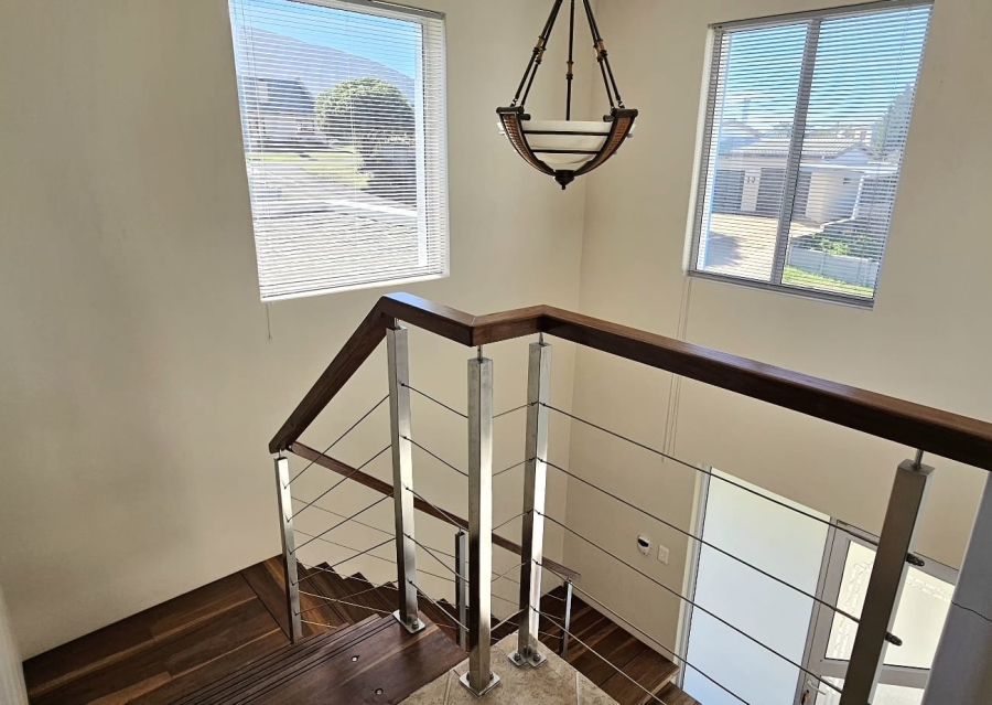 3 Bedroom Property for Sale in Franskraal Western Cape